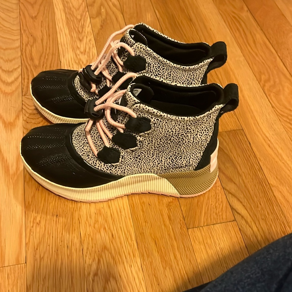 Sorel Kids Black and Pink Patterned High-Top Sneakers